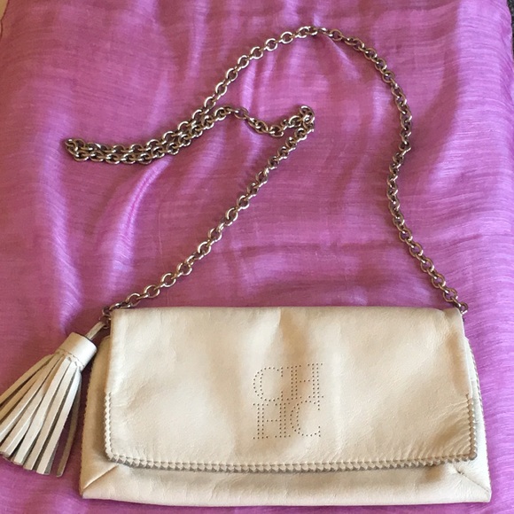 Carolina Herrera Handbags - Carolina Herrera Cream Leather Chain Shoulder Bag